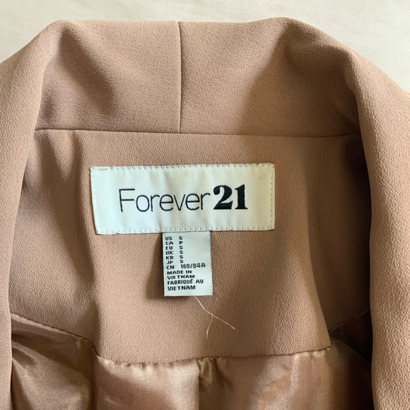 Forever 21 Two-Tone Blazer - Picture 10 of 10